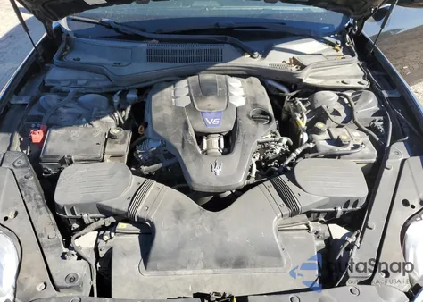 2014 Maserati Quattroporte S z USA, uszkodzony, nr VIN ZAM56RRA3E1123518